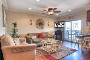 Photo #6 of 314B Harbor View, Steps to the Beach, Free Wifi, Marina Del Mar 314B in Oceanside, CA