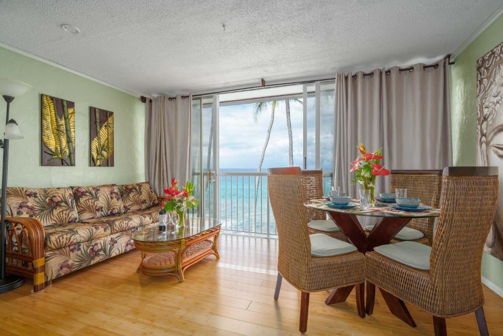 Photo #1 of Magic Sands condos in Kailua Kona, HI