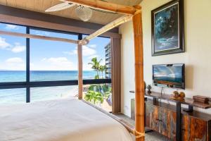 Photo #6 of Penthouse Sweeping Ocean Views in Lahaina, HI