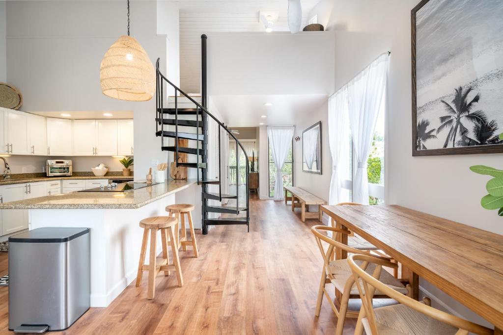 Photo of The Drifter - North Shore Loft - Relaxed Luxury in Kahuku, HI