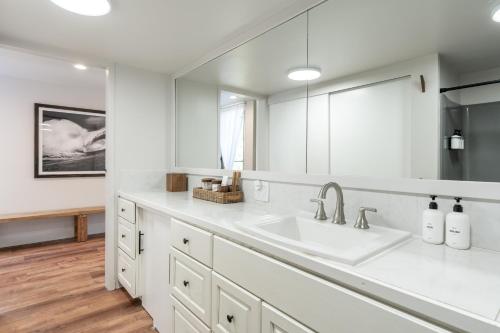 Photo #3 of The Drifter - North Shore Loft - Relaxed Luxury in Kahuku, HI