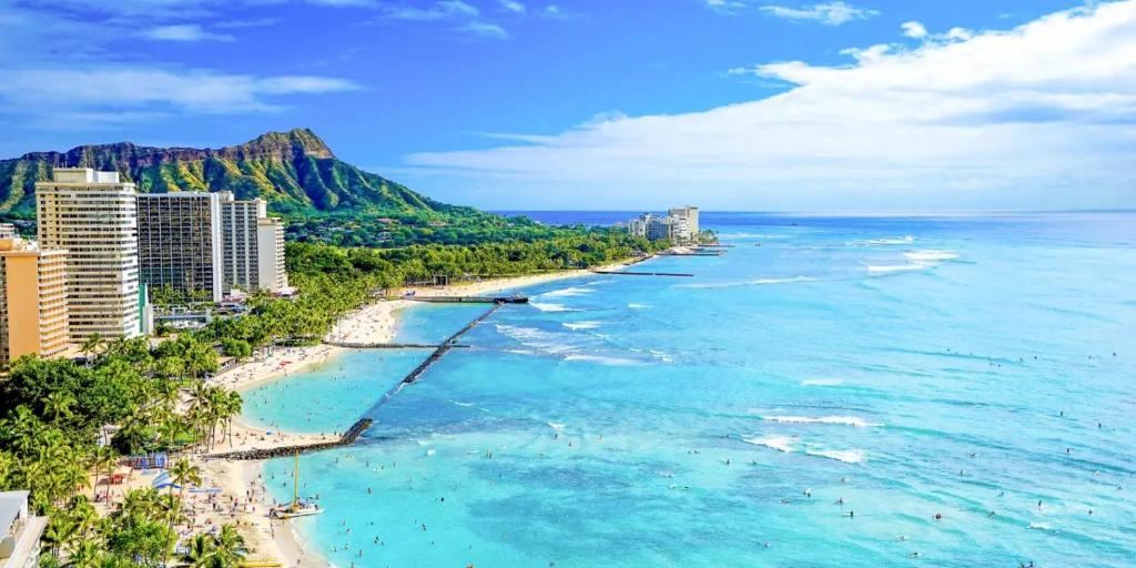 Photo of Diamond Head Beach Hotel in Honolulu, HI