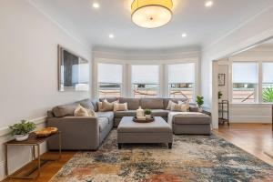 Photo #5 of Modern & Convenient 3br2ba Edwardian W Parking in San Francisco, CA