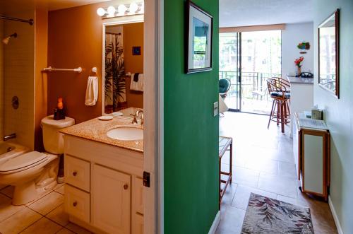 Photo #3 of Oceanview Kailua-Kona Condo with Private Balcony! in Kailua Kona, HI