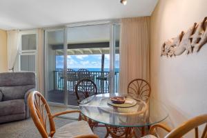 Photo #5 of Stunning Oceanfront View Top Floor Condo at Wailua Bay View in Kapaa, HI