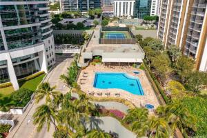 Photo #4 of Moana Luxury Residence in Honolulu, HI