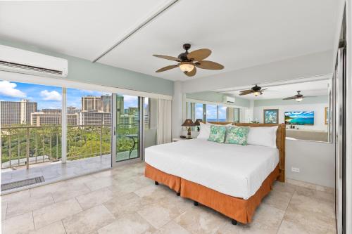 Photo #2 of 13th Fl Waikiki Shore Ocean front in Honolulu, HI
