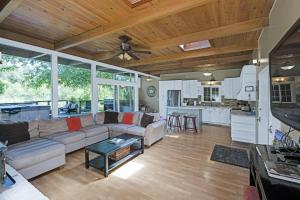 Photo #4 of River View Lodge Private River Access, Hot Tub, Kayaks Views in Monte Rio, CA