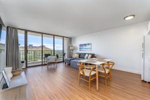 Photo #5 of Waikiki Banyan with Ocean Views - Free Parking - Block from Beach in Honolulu, HI