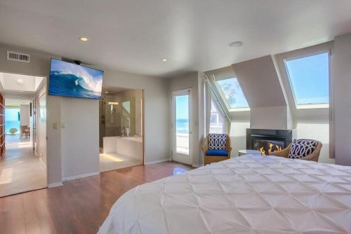 Photo #2 of Beachside 2 in San Diego, CA