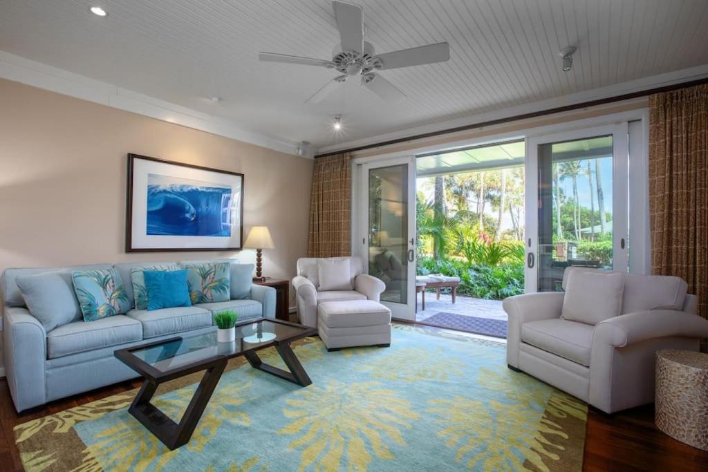 Photo of Glorious Beachfront high end Villa in Kahuku, HI