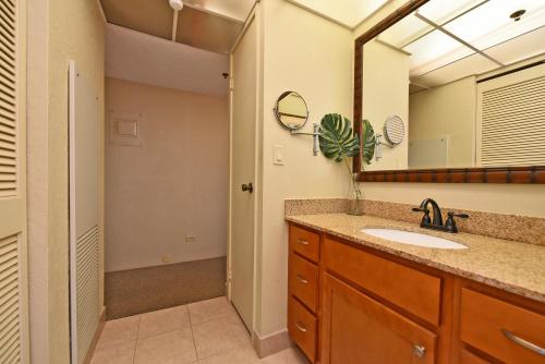 Photo #3 of Kaanapali Shores 836 in Lahaina, HI