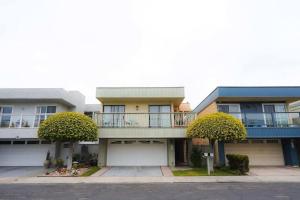 Photo #6 of SeaView, Pool, HotTub, W/D, Bikes, Gated Community in Port Hueneme, CA
