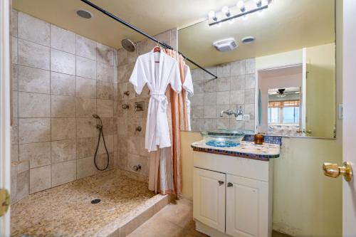 Photo #3 of BEACHFRONT COTTAGE LOWER UNIT in Oceanside, CA