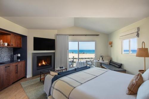 Photo #2 of Sanctuary Beach Resort in Marina, CA