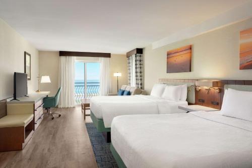 Photo #2 of Hilton Garden Inn Carlsbad Beach in Carlsbad, CA