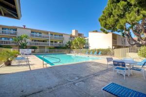 Photo #4 of Oceanfront Views, Heated Pool, Hot Tubs, Parking in Solana Beach, CA