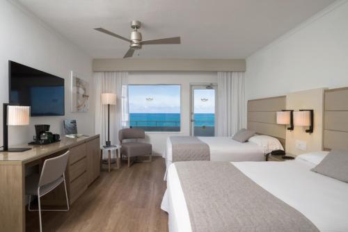 Photo #2 of Riu Plaza Miami Beach in Miami, FL