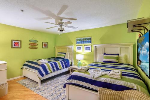 Photo #2 of Oceanside 302 in Indian Rocks Beach, FL