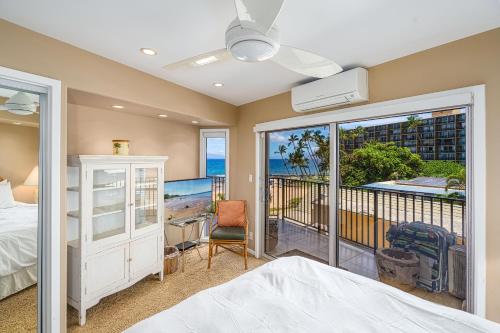 Photo #2 of Hale Hui Kai 313, Direct Ocean Front, Split AC in Kihei, HI