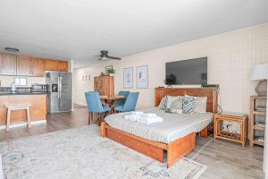 Photo #6 of Condo on Beach with AC in Hauula, HI