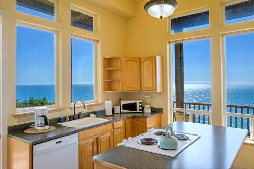 Photo #2 of Incredible Ocean View, Oceanfront! by OceanviewHotTubs Shelter Cove, CA Tesla EV station in Whitethorn, CA