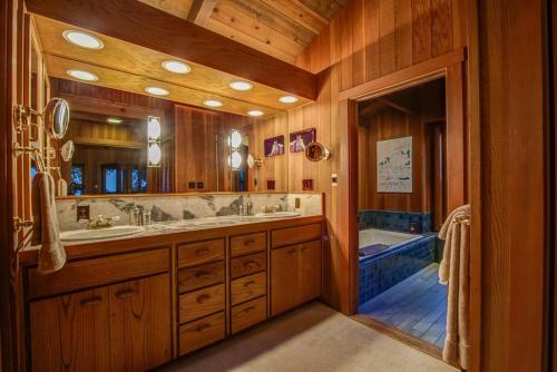 Photo #3 of 5 acres pool/spa, walk to all Big Sur has to offer in Big Sur, CA