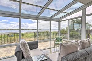 Photo #6 of Ideally Located San Francisco Bay Home with Sunroom! in Alameda, CA