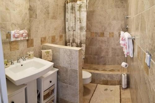 Photo #3 of Oceanfront penthouse with amazing views at Kauhale Makai in Kihei, HI