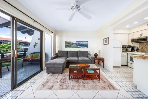 Photo #3 of Big Island Casa De Emdeko A308 condo in Kailua Kona, HI