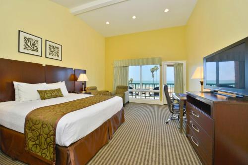 Photo #2 of Best Western Plus Dana Point Inn-by-the-Sea in Dana Point, CA
