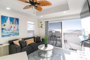 Photo #4 of The Shining Sea E in Oceanside, CA