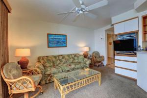Photo #6 of KIHEI BEACH, #407 condo in Kihei, HI
