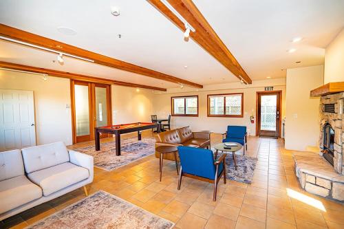 Photo #3 of Beach Villa Home - Walk to Beaches Trails Restaurants Activities & more in Half Moon Bay, CA