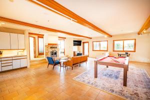 Photo #4 of Beach Villa Home - Walk to Beaches Trails Restaurants Activities & more in Half Moon Bay, CA
