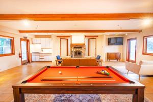 Photo #6 of Beach Villa Home - Walk to Beaches Trails Restaurants Activities & more in Half Moon Bay, CA