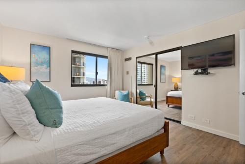 Photo #2 of Spacious Waikiki Beach 2BR-Ocean View-Free Parking in Honolulu, HI