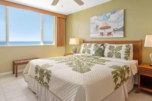 Photo #2 of Beautiful Oceanfront Condo! - Hale Kona Kai 303 in Kailua Kona, HI