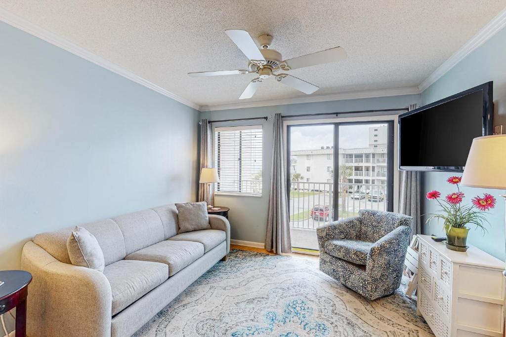 Photo of Plantation East #2210 in Gulf Shores, AL