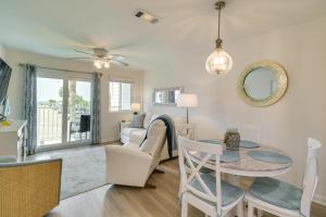 Photo #5 of Condo on Beach with Balcony in Gulf Shores! in Gulf Shores, AL