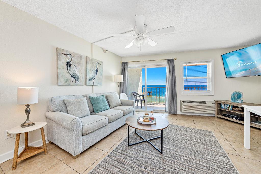 Photo #1 of Emerald Skye 54 in Orange Beach, AL