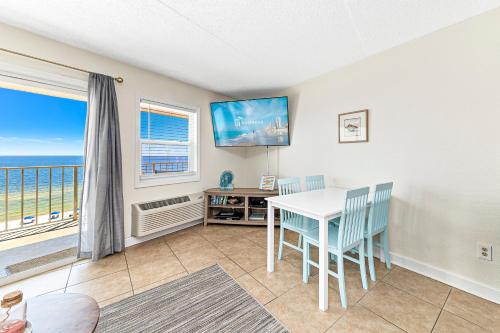 Photo #3 of Emerald Skye 54 in Orange Beach, AL