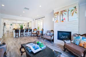 Photo #5 of New Luxurious Beach Home in Newport Beach, CA