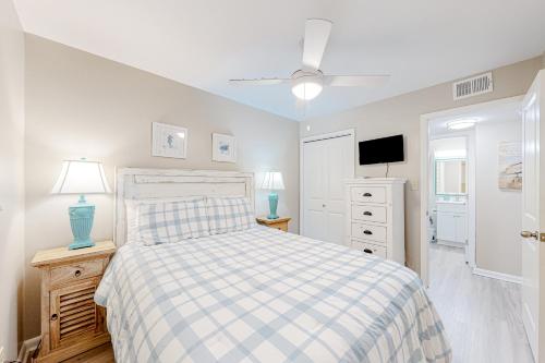 Photo #2 of Plantation East #2303 in Gulf Shores, AL