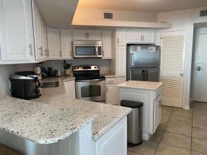 Photo #5 of Summer House 703B by ALBVR - Great Beachfront Condo with Oversized Balcony & Amazing Views! in Orange Beach, AL
