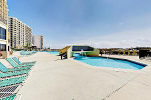 Photo #4 of Phoenix VI 1114 in Orange Beach, AL