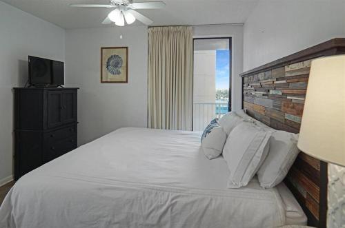 Photo #2 of Summer House 606B by ALBVR - Gorgeous Corner Condo with Wrap Around Balcony! in Orange Beach, AL