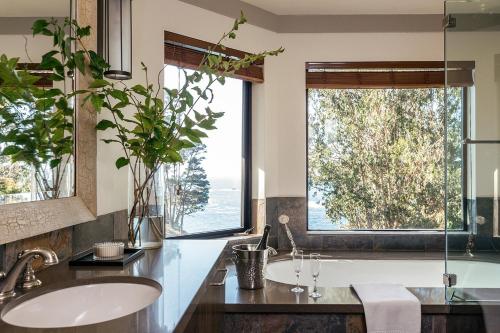 Photo #3 of Heritage House Resort & Spa in Little River, CA