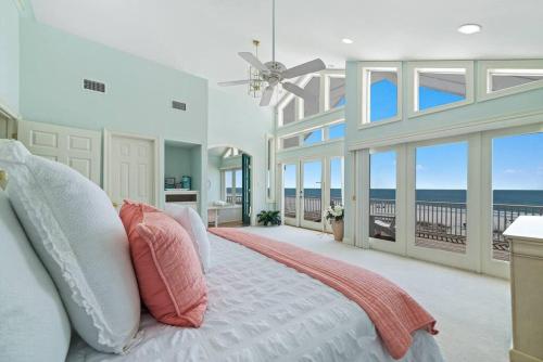 Photo #2 of Oceanfront/Zero Steps to Beach/Views/4BR in Gulf Shores, AL
