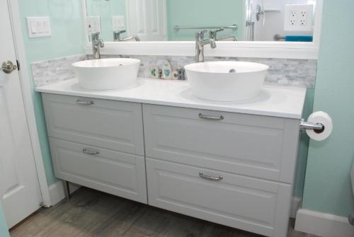 Photo #3 of 207A Fresh, Renovated and Steps from the Beach in Oceanside, CA